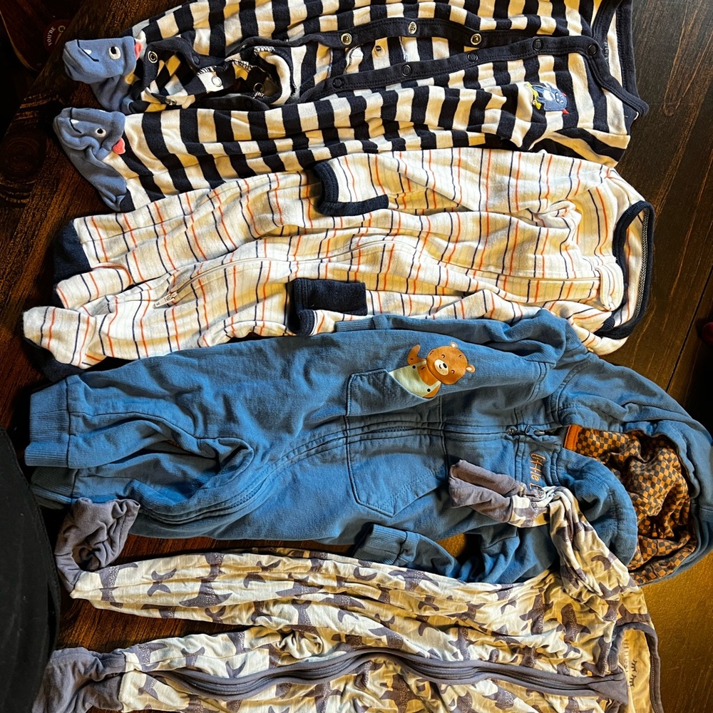 kate quinn Blue and Navy Baby Footies Pack